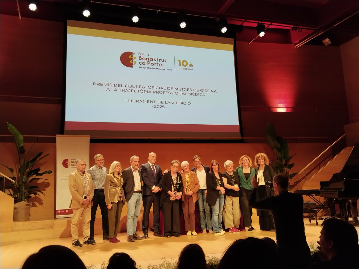 Un honor per la junta del COMG reconèixer avui el servei d'urgències del Trueta, la Dra. Sau i la Dra. Puigdevall en la X edició dels premis Bonastruc ça Porta a la trajectòria professional mèdica. 

Felicitats a tots!! 👏👏👏🏆🏆🏆