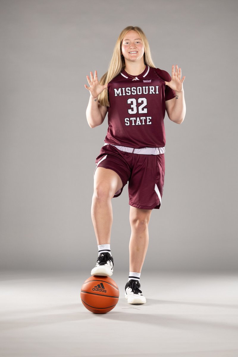 Missouri State Lady Bears (@mostatewbb) on Twitter photo Happy Birthday, CP! 🥳
#LadyBears | #MoState Happy Birthday, CP! 🥳
#LadyBears | #MoState