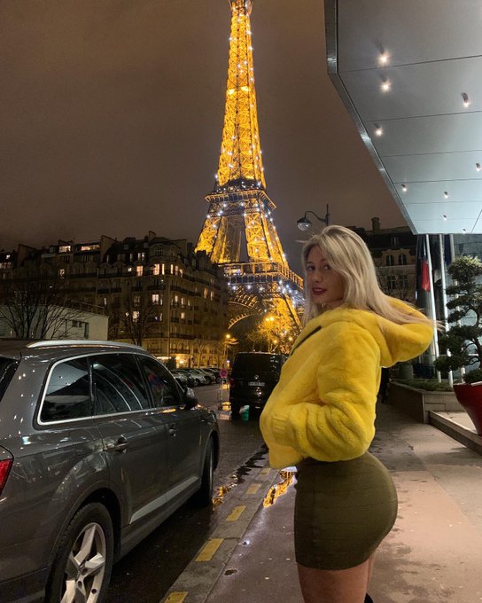 issa92998's tweet photo. It good to take pictures at night sometime🌹 https://t.co/0o7oulIbxe