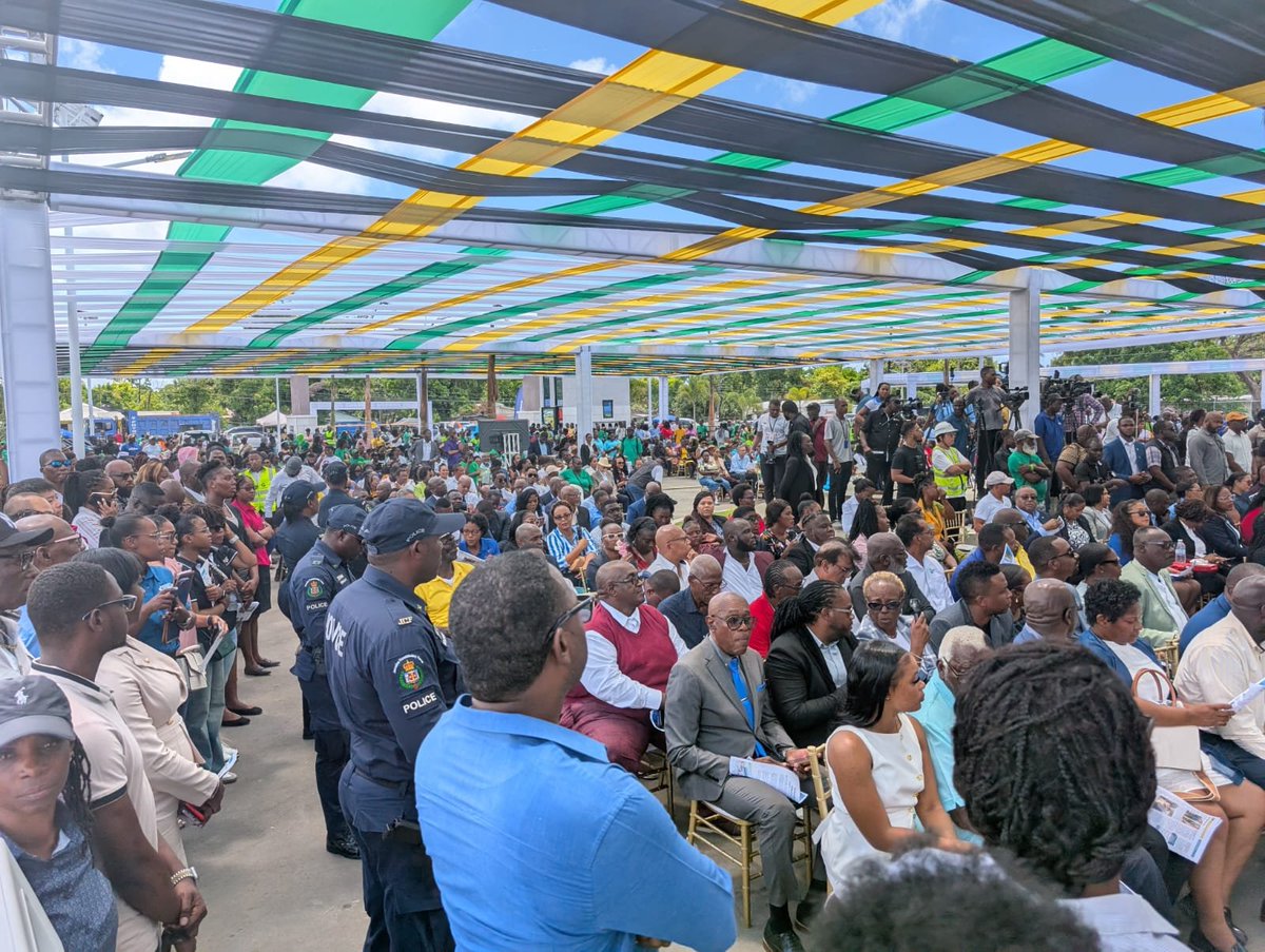 DamienWKing's tweet image. This morning I found myself at a JLP rally. I didn't go to JLP rally. I accepted an invitation to attend a nationally significant event - the opening of the Morant Bay Urban Centre. But the first two speakers started with what a great achievement this was for the JLP. So I left.