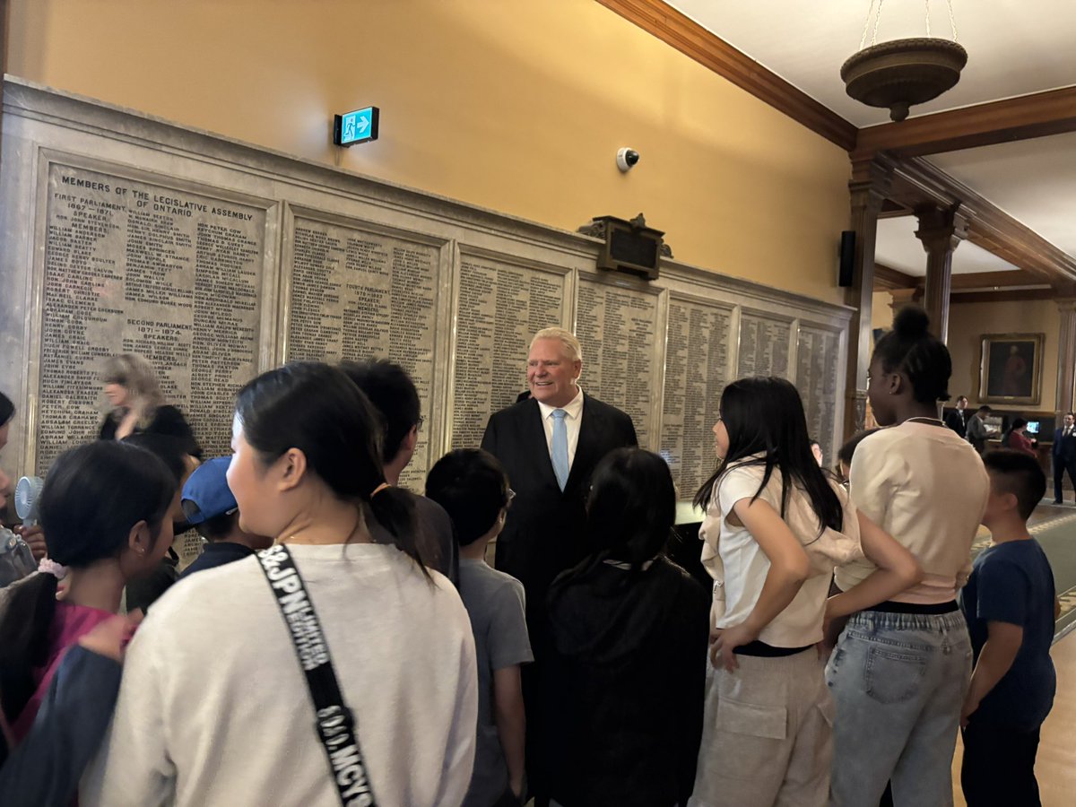 Ms_AChen's tweet photo. The students visited the Ontario Legislative Assembly today. It was such an awesome experience! They asked great questions, explored where laws are made, and even got to meet Premier Doug Ford! 🇨🇦🗳️ #StudentVoices #ONpoli #CivicEducation @johnmccraeps https://t.co/aJs4z4zBjd
