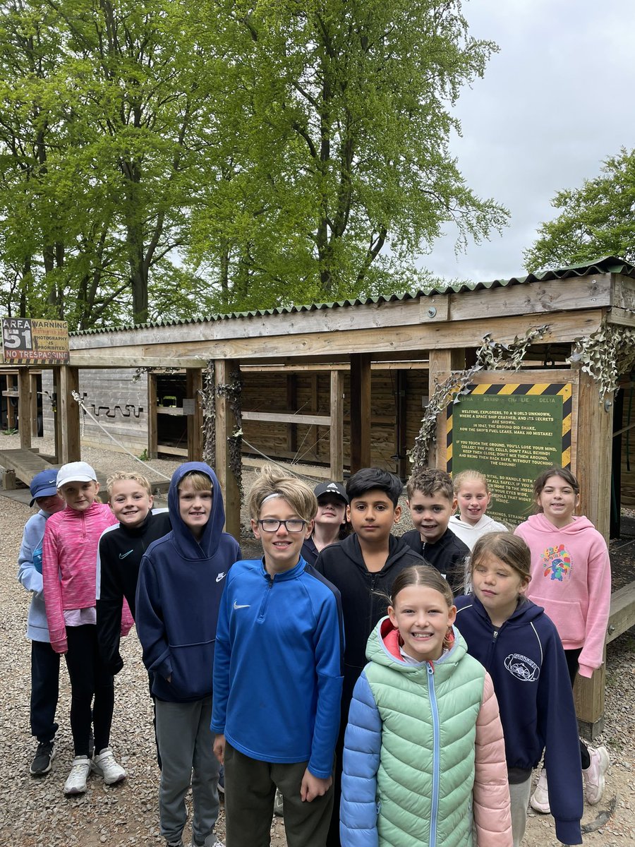 Trapeze, caving and high swing for Ridge team!