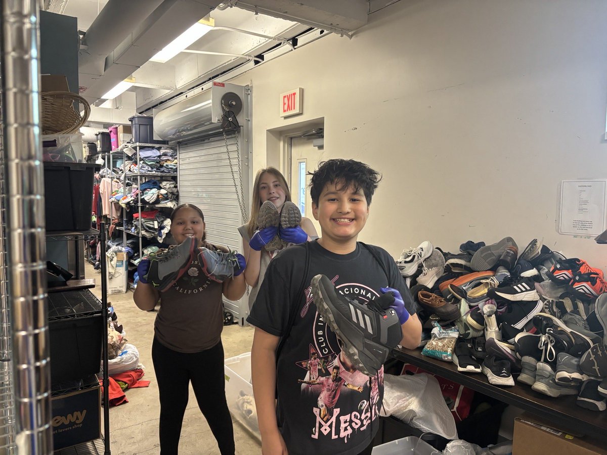 Eastgate6thGradeCenter tweet media