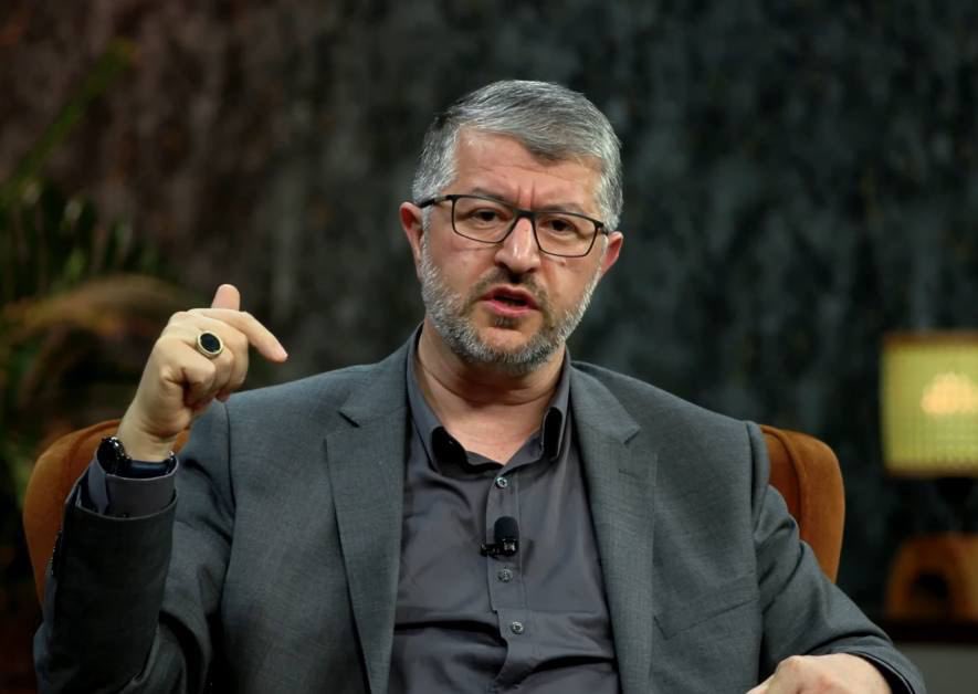 🗣️ Muhammed Emin Yıldırım:

“Katar 1,2 trilyon dolar;
BAE 1,4 trilyon dolar,
Suudi Arabistan ABD’ye 1 trilyon taahhütte bulundu
•
İslâm coğrafyalarının kaynakları sırf iktidarlarına zarar gelmesin diye zalimlere peşkeş çekiliyor…
•
Allah’ım! Yardım et bizlere ve bizi bu