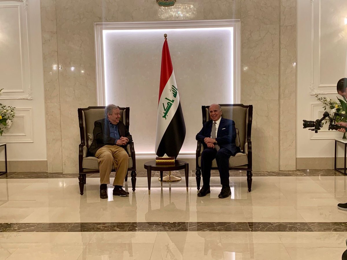 UN_Spokesperson's tweet photo. Secretary-General @antonioguterres has just arrived in #Iraq to attend the League of Arab States Summit in Baghdad.

Upon his arrival he was greeted by Foreign Minister, Mr. Fuad Hussein.

Photo by: UN/Mazin Al Azzawi https://t.co/Xjo7EU9Gd1