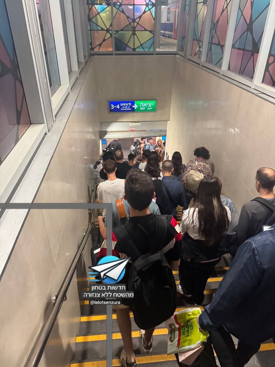 صور | هروب جماعي للمستوطنين في "هرتسيليا" شمال "تل أبيب" وسط فلسطين المحتلة بعد إطلاق صاروخ من #اليمن 🔥🚀🇾🇪