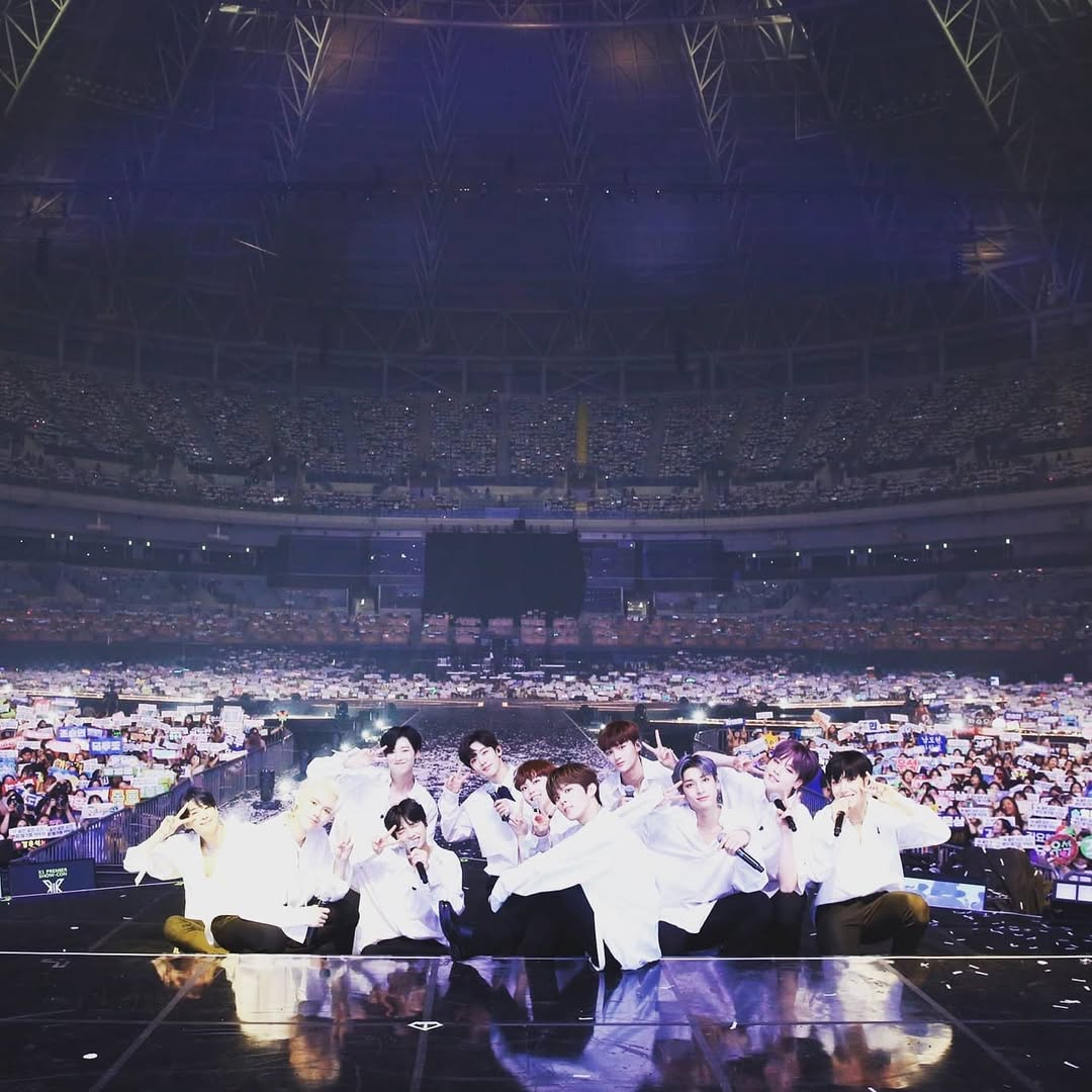 Jwehope0711's tweet image. meeting #X1 is one of the best things that happened in my life. #ONEIT for life 🦋