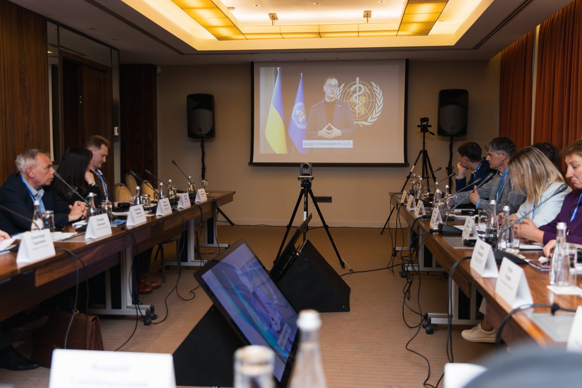 WHOUkraine's tweet image. Today, @WHOUkraine, @WHO_Europe &amp;amp; @MoH_Ukraine held a policy dialogue on sodium reduction for NCDs prevention in Ukraine. Part of #SaltAwarenessWeek, the event brought together key stakeholders to enable action towards reducing salt consumption and addressing NCD risk factors