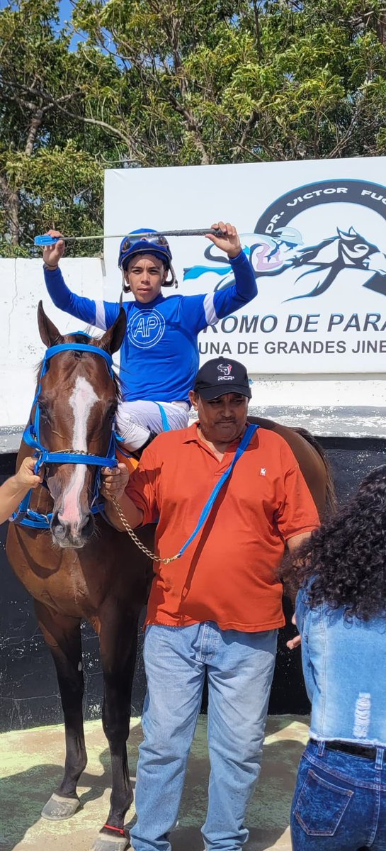 CotisGuadarrama's tweet photo. El jockey paraguanero Luis Fuenmayor Velasco, ganó hoy su primera carrera en Gulfstream Park por intermedio de Nuclear Empire del nativo Jorge Delgado. LFV, no logró la matrícula en La Rinconada. Gráficas sobre Extraordinary en 2024 en su tierra 
@AntelizJr 
@jose https://t.co/Is6YgOAfHS