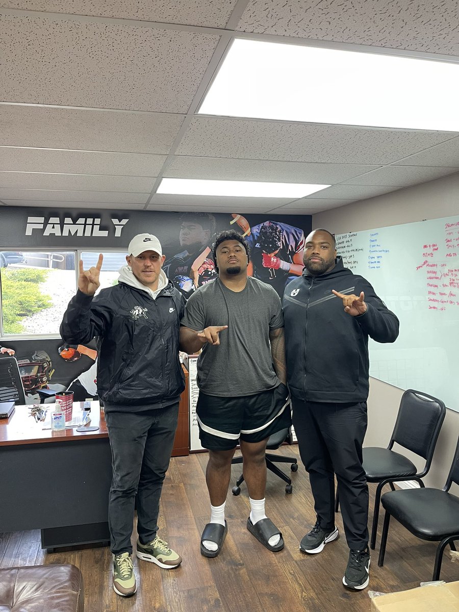Ray Stowers (@raystowers7) on Twitter photo Appreciate Utah State DC Coach Howell & DL Coach Wilkins stopping by LCA to visit their future Aggie. c/o 2025 commit! <a href="/IversonReport/">Iverson Report</a> #LCAboyz #GoAggies Appreciate Utah State DC Coach Howell & DL Coach Wilkins stopping by LCA to visit their future Aggie. c/o 2025 commit! <a href="/IversonReport/">Iverson Report</a> #LCAboyz #GoAggies