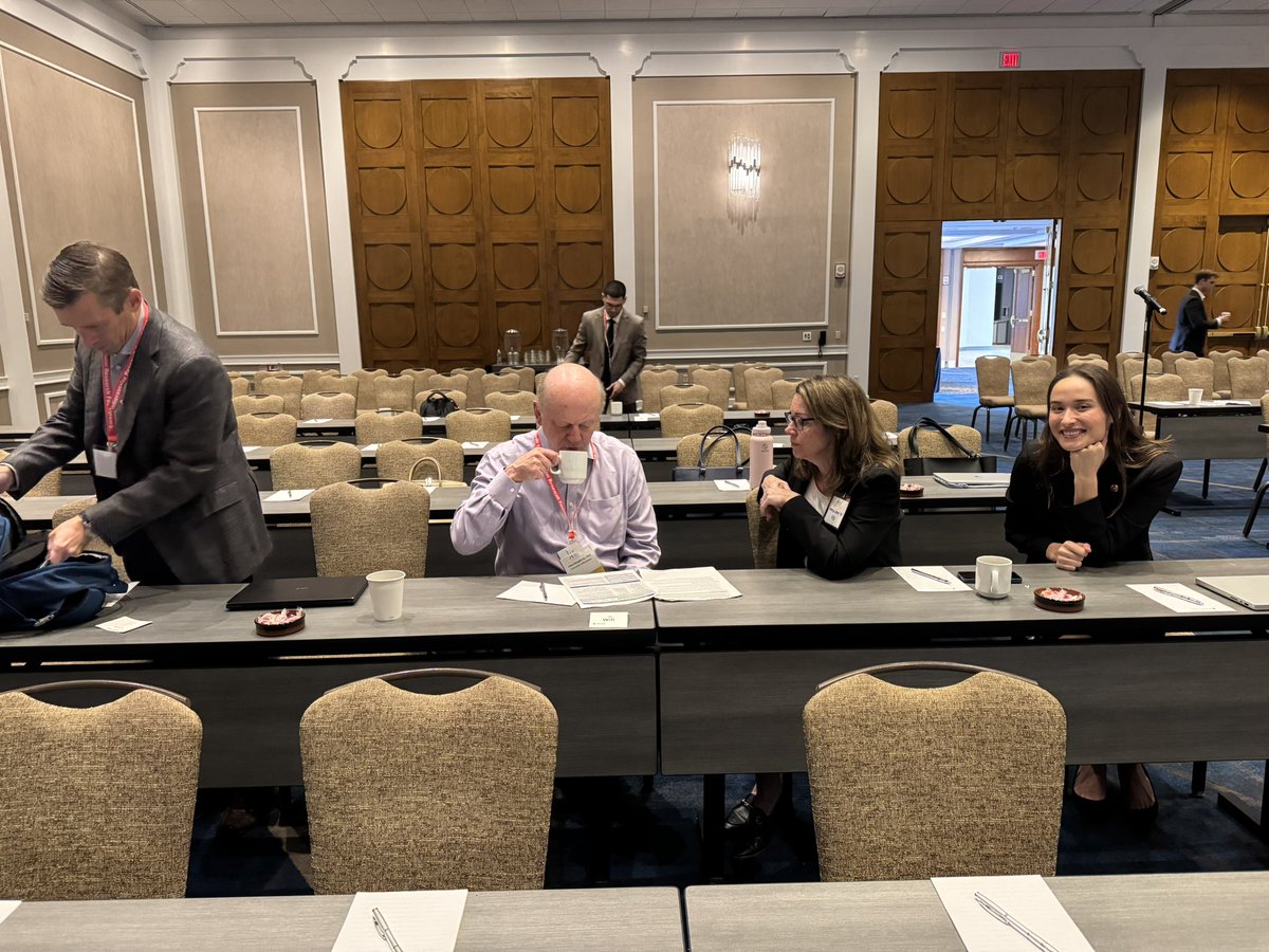 Jessie M. Dalman (@jessiemdalman) on Twitter photo That’s a wrap on <a href="/SarnoffCardio/">Sarnoff Foundation</a> 45th Annual Meeting — an honor to present our work on behalf of <a href="/KathrynMooreLab/">Kathryn Moore Lab</a> 🚀 & a joy to do so alongside my co-fellows / in front of some of my biggest mentors (will never stop fan-girling over them, as evidenced by pic #4)🫀🧪👩🏻🔬 That’s a wrap on <a href="/SarnoffCardio/">Sarnoff Foundation</a> 45th Annual Meeting — an honor to present our work on behalf of <a href="/KathrynMooreLab/">Kathryn Moore Lab</a> 🚀 & a joy to do so alongside my co-fellows / in front of some of my biggest mentors (will never stop fan-girling over them, as evidenced by pic #4)🫀🧪👩🏻🔬