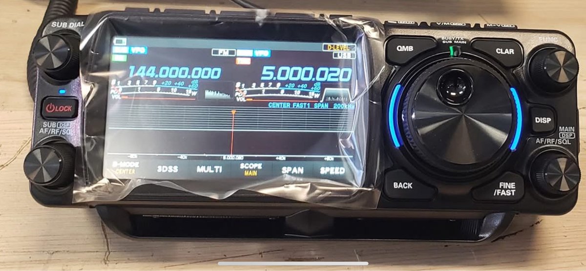 Oooooo

hamradio-shop.co.uk/p/yaesu-ftx-1-…

 hamradio-shop.co.uk/p/yaesu-ftx-1-…