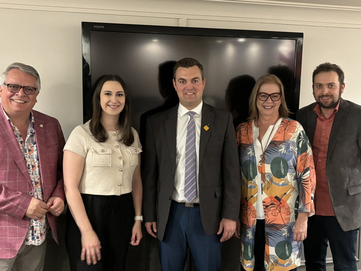 EquipeAcadie's tweet photo. Aujourd’hui, les rencontres se poursuivent à Fredericton entre les organismes communautaires et les différents acteurs politiques. https://t.co/FgWH8y2d3q