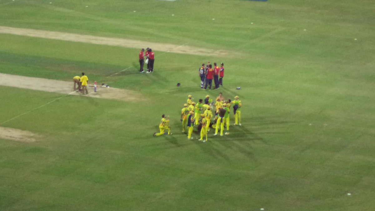 untuneddd's tweet image. 12 years ago, on this very day, I watched my first CSK match at Chepauk. I still remember the roar of the crowd as Dhoni scored an unbeaten 58 off 35 and we won the match. I didn&apos;t know it then, but that moment would stay with me forever. One of the happiest days of my life.💛