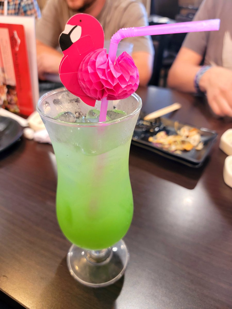 Sushi with <a href="/Tenkeiono/">Tenkeiono</a> and friends. uwu