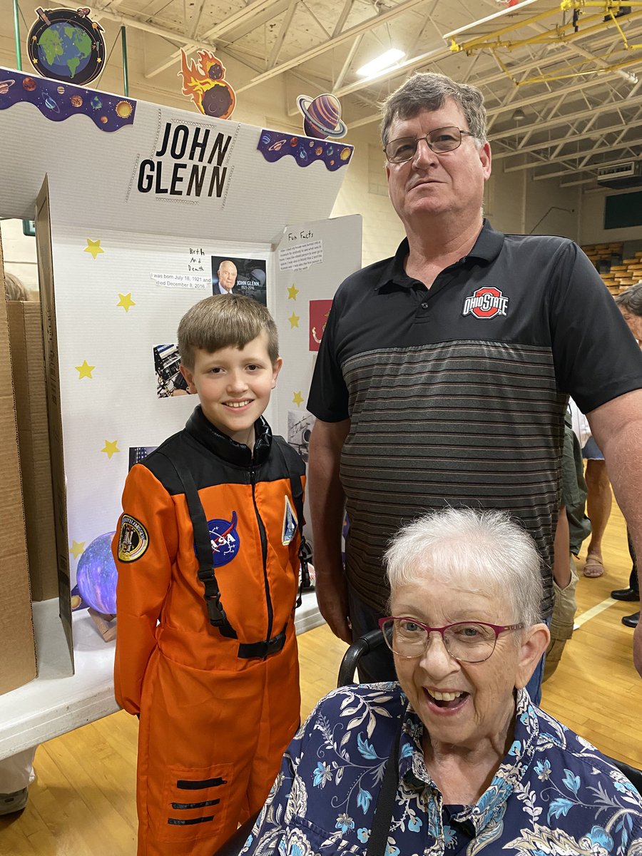 Mrs. Strebe tweet media