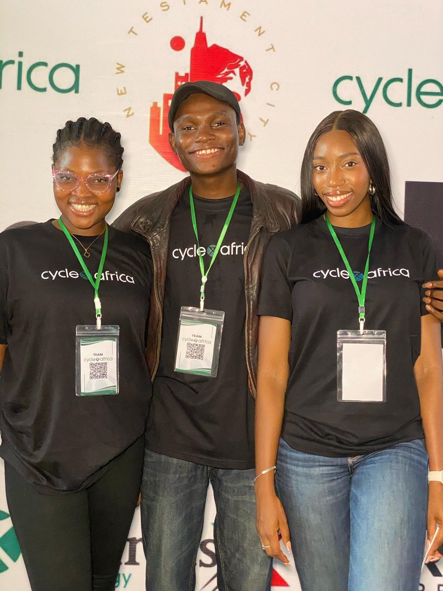 Sulewisdomdavid's tweet photo. Waste in Africa is not waste until Africans waste !!

This is our mantra @CyclexAfrica, we believe the major problem Africa is facing in waste management is the poor orientation of the population, we tend to not see the potential value of waste and how we can turn it to treasure https://t.co/hcpLHbdrKa