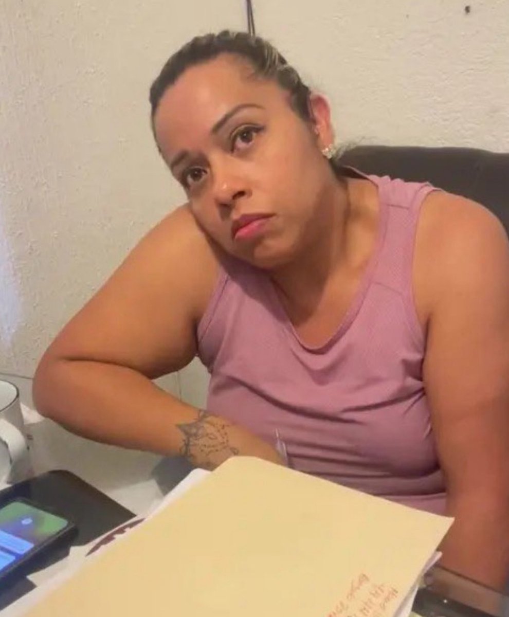 Territorio_Mex's tweet image. Hay que hacer famosa a esta hija de la chingadaA!!!

Águeda Rodríguez M. desde el 2023 tiene denuncias por maltrato a adultos mayores en la estancia Santa Sofía en San Luis Potosí
#SLP #AdultosMayores #asilo #Tendencia #DenunciaCiudadana #abuelita