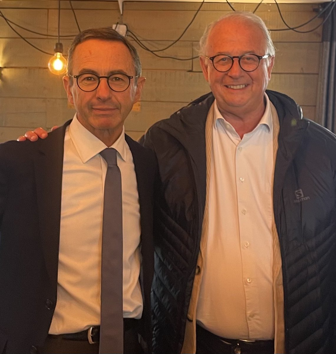 bgerard59's tweet photo. Fier de la 9e circonscription, la plus grande du Nord en nombre de militants ! Quelle belle dynamique autour de mon ami @BrunoRetailleau ! https://t.co/JmfOg1CUiz