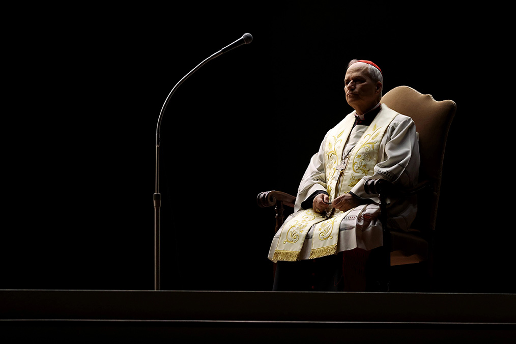 Cuando un Papa es elegido, lo primero que hace no es rezar, ni dar un discurso, lo primero que hace es dejar de llamarse como se llamaba, cambiarse el nombre.

Porque ningún Papa gobierna con su nombre de nacimiento y eso no es casualidad. ¿Por qué?

Tira del hilo 🧵👇🏽👇🏽👇🏽