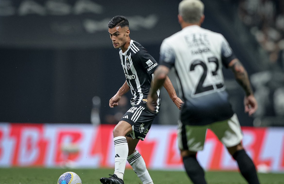 CentralDoCAM's tweet photo. O Corinthians alega que o Galo estaria devendo grande parte do valor desembolsado pela compra do meia Fausto Vera e estuda acionar a Câmara Nacional de Resolução de Disputas (CNRD) contra o clube mineiro para cobrar os valores a receber.

Além do clube paulista, o Alvinegro possui débitos com Cuiabá, Athletico-PR e Botafogo pelas compras de Deyverson, Cuello e Júnior Santos.

🗞️ @otempo | @alecshms | @pedfaria | @Dimaraoliveira 
📸 Pedro Souza/Atlético-MG