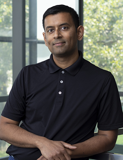 Princeton Computer Science (@princetoncs) on Twitter photo Congrats to Arvind Narayanan (<a href="/random_walker/">Arvind Narayanan</a>) on receiving a Graduate Mentoring Award from the McGraw Center and <a href="/PrincetonGrad/">Princeton University Graduate School</a>! 🎉
This honor is awarded to mentors who cultivate the potential of their grad students as scholars, teachers and people.
bit.ly/3S47iU3 Congrats to Arvind Narayanan (<a href="/random_walker/">Arvind Narayanan</a>) on receiving a Graduate Mentoring Award from the McGraw Center and <a href="/PrincetonGrad/">Princeton University Graduate School</a>! 🎉
This honor is awarded to mentors who cultivate the potential of their grad students as scholars, teachers and people.
bit.ly/3S47iU3