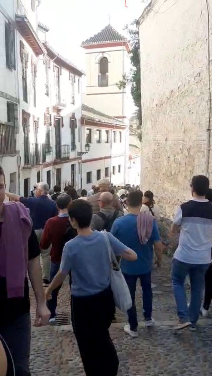 Cuesta San Gregorio intransitable. Una tarde cualquiera 👇🏿 #StopTurismoMasivo