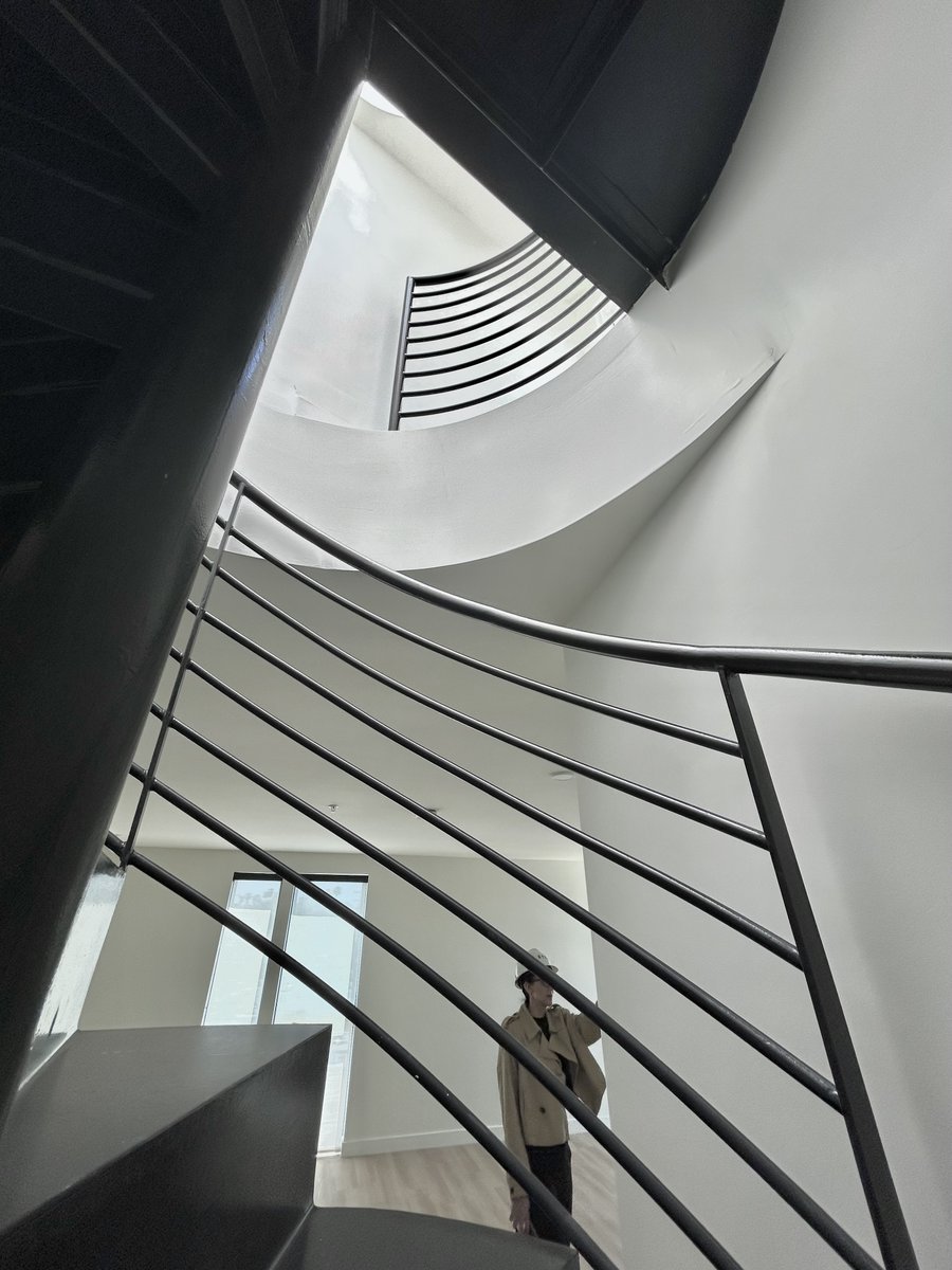 lahmonarch's tweet photo. Construction at 3004 Sunset is coming together — the spiral staircase is in, and interior finishes are nearly complete. Final stretch ahead! https://t.co/NJu5eaKWeB