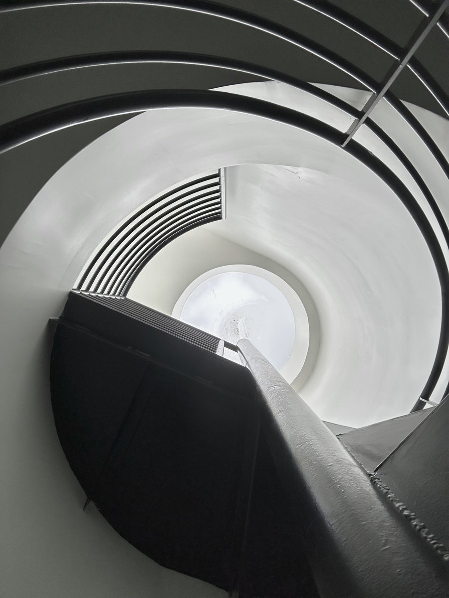 lahmonarch's tweet photo. Construction at 3004 Sunset is coming together — the spiral staircase is in, and interior finishes are nearly complete. Final stretch ahead! https://t.co/NJu5eaKWeB