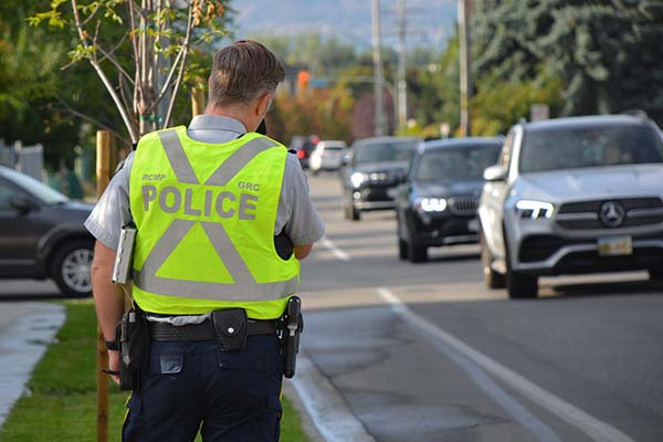Kelowna RCMP conduct school zone enforcement bit.ly/43wwnx9