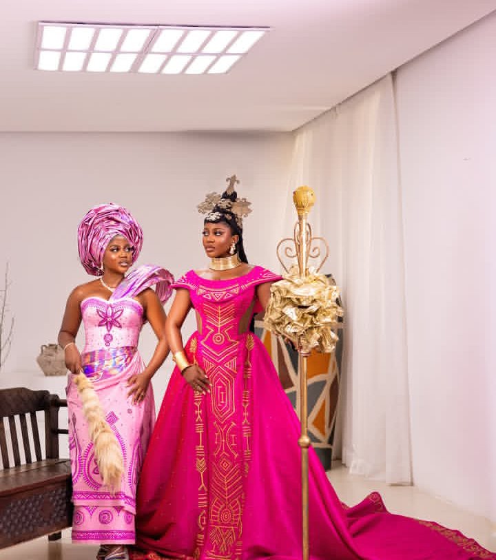 wannixhandi_'s tweet photo. Queens 👑 look https://t.co/S5GWdKZnYC