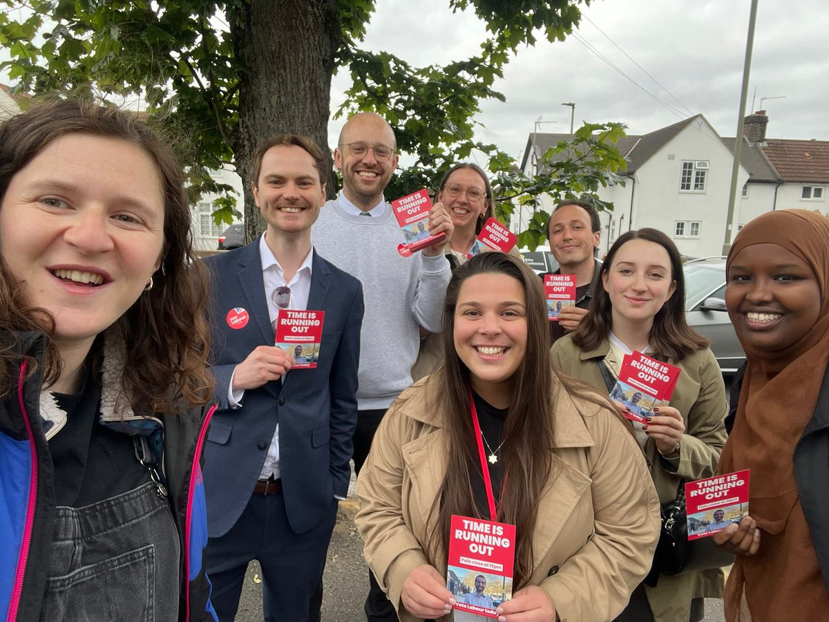 JewishLabour's tweet image. Polls close at 10pm tonight in Whetstone!
The Jewish Labour Movement is out in force speaking to residents in support Labour candidate Ezra Cohen and our Vice Chair Cllr @ellarachelrose.
Vote Labour today!
