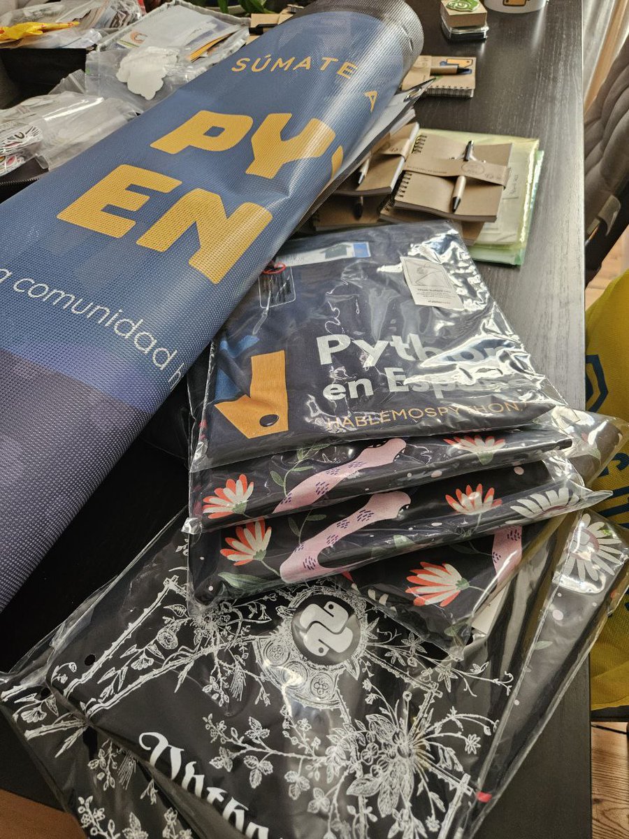 Python en Español (@hablemospython) on Twitter photo 🥳 ¡Ya casi arranca #PyConUS 2025!
🐍 Esta noche nos vemos en la Opening Reception.
🎁 Pasa por el booth de <a href="/hablemospython/">Python en Español</a> : tenemos regalitos, stickers y buena charla.
💬 ¡Intercambiemos ideas y cultura en comunidad!
Allí nos vemos! 🙌
#PyConCharlas #PythonEnEspañol #Python 🥳 ¡Ya casi arranca #PyConUS 2025!
🐍 Esta noche nos vemos en la Opening Reception.
🎁 Pasa por el booth de <a href="/hablemospython/">Python en Español</a> : tenemos regalitos, stickers y buena charla.
💬 ¡Intercambiemos ideas y cultura en comunidad!
Allí nos vemos! 🙌
#PyConCharlas #PythonEnEspañol #Python