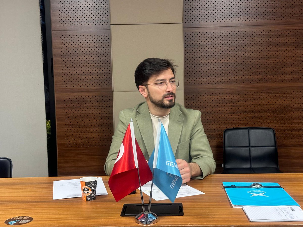 mburakkyasar's tweet photo. TÜGVA Genel Merkez Lise Koordinatörlüğümüzün Haftalık Olağan Toplantısını gerçekleştirdik.

Hem çalışmalarımızı değerlendirdik hem de yeni projeler için heyecanımızı tazeledik.

Gayret bizden, tevfik Allah’tan.

📍TÜGVA Genel Merkezi https://t.co/5ddIfJoN2B