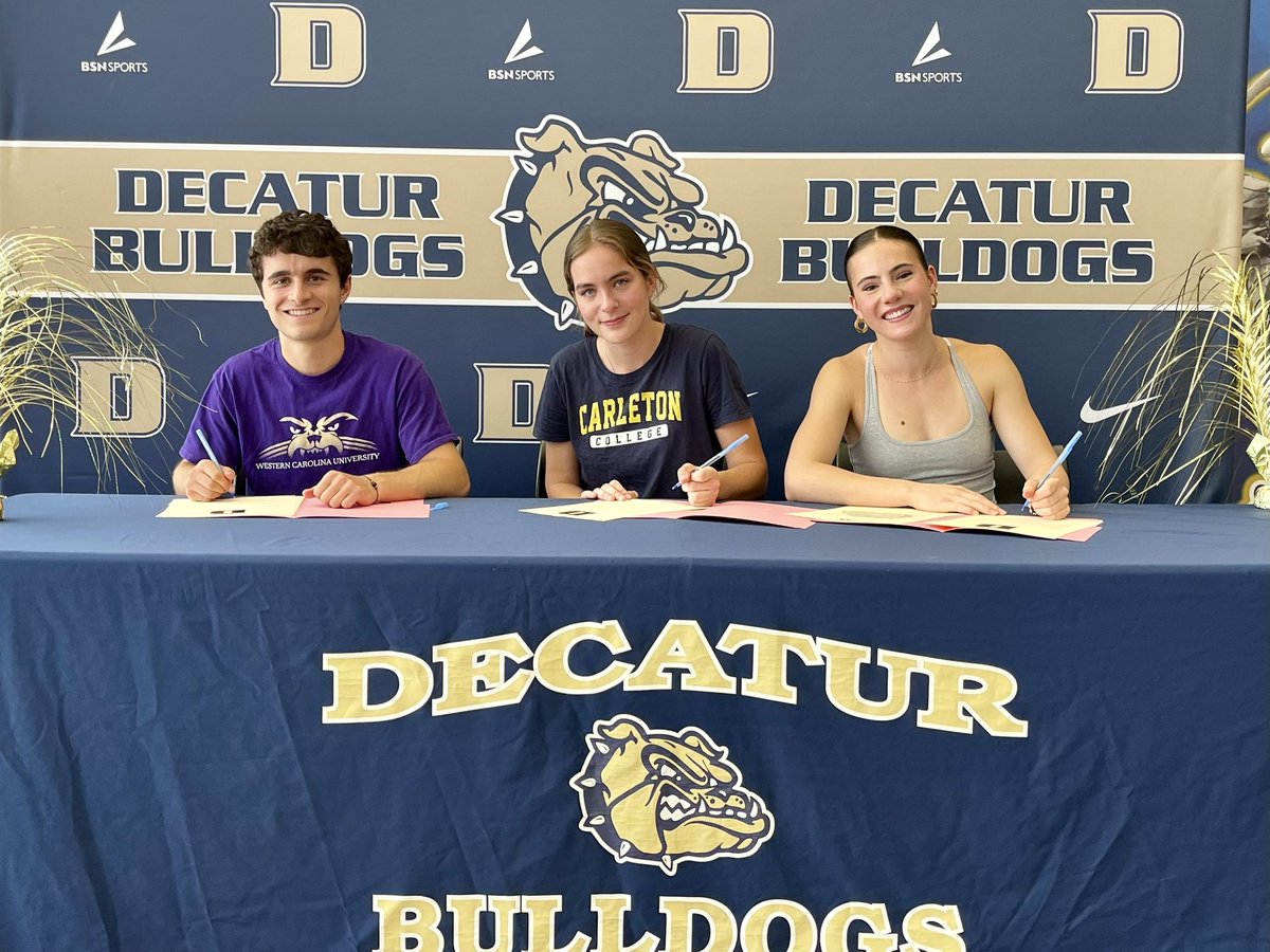 DecaturBulldogs's tweet image. A special day for Decatur Track &amp;amp; Field as we celebrated three of our student-athletes!

We were honored to reflect on their journeys and celebrate all they’ve accomplished as Bulldogs.

Grateful to have Dr. Whitaker and Representative Crawford join us for this proud moment!