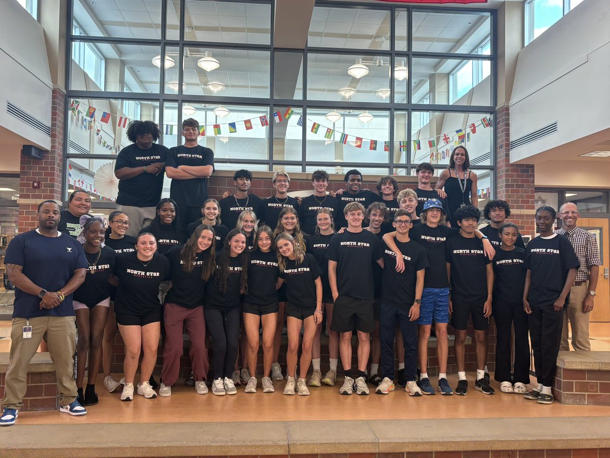 lnsathletics's tweet photo. Congratulations to our state qualifiers for Track &amp; Field! Good luck next week! 

🐊🏃🏻🏃🏾‍♀️ https://t.co/oUXWbRsvdP