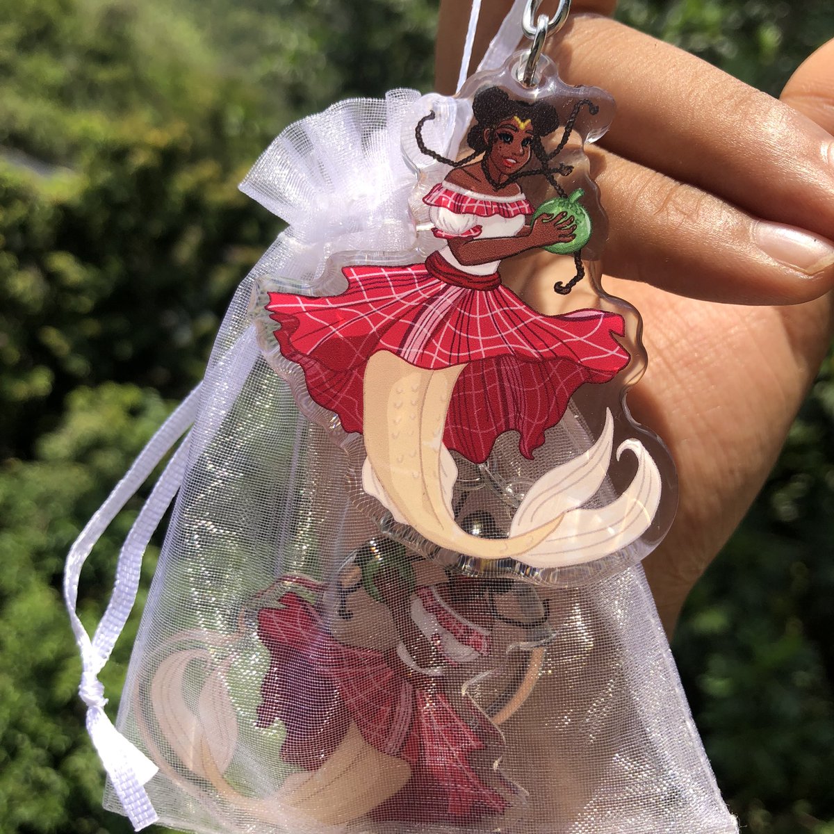 These keychains and more are available in our store. 

🌱6.32 USD/1000JMD 

9livesja.myshopify.com