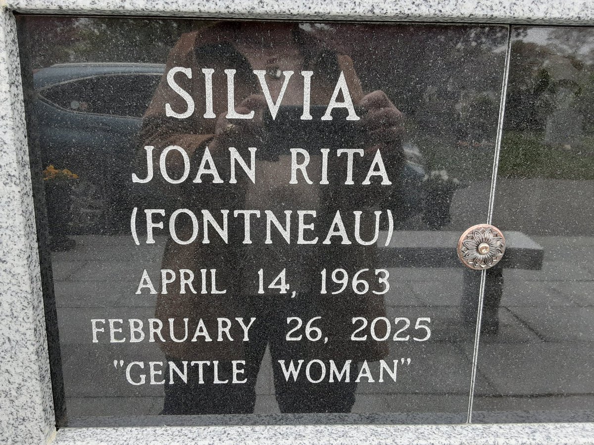 David Gratt (@ncc_1755) on Twitter photo Hi everyone,
I was in touch with <a href="/joans1963/">Joan and Raspberry ๐ป๐ค๐</a>'s sister a few days ago. She sent me a picture of the engraving at Joan's resting place and said that I could share it.
"Gentle Woman" is the hymn that she used to sing to joan when she was anxious or upset.
1/x Hi everyone,
I was in touch with <a href="/joans1963/">Joan and Raspberry ๐ป๐ค๐</a>'s sister a few days ago. She sent me a picture of the engraving at Joan's resting place and said that I could share it.
"Gentle Woman" is the hymn that she used to sing to joan when she was anxious or upset.
1/x