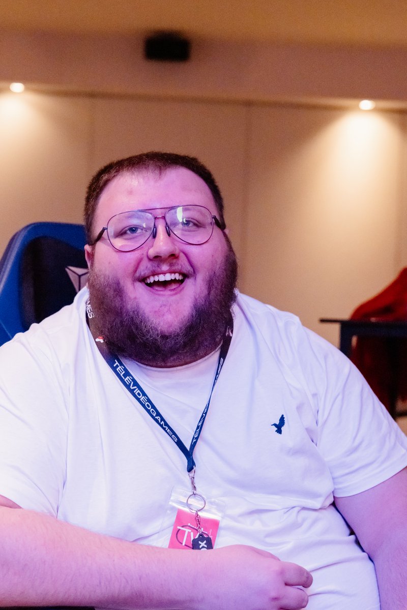 Il y a une semaine se tenait le tout dernier #Televideogames ! Grâce à vos dons, c'est plus de 40 000 € à destination des enfants en Colombie. Merci d'avoir rendu cet ultime #TVG9 inoubliable ❤️🥹 #WARISNOTAGAME