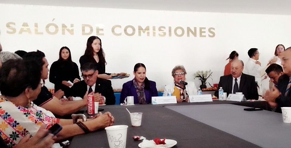 IngenieriaODP's tweet photo. En el marco del "Día del Maestro" recibí una constancia-reconocimiento por la trayectoria de 27 años dedicado e la educación en la ceremonia de Entrega de la Presea al Mérito Docente "Profesor y General Otilio Montaño Sánchez" llevada acabo en el @MorelosCongreso https://t.co/2LfcvGXbD2