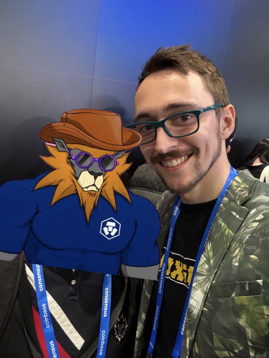 Met with the legendary <a href="/sab9395/">Saab9395.cro</a> from the <a href="/LoadedLions_CDC/">Loaded Lions</a> community at <a href="/consensus2025/">Consensus 2025</a> !!! 

This was epic. #consensus #LoadedLions 

$LION is going to the moon !