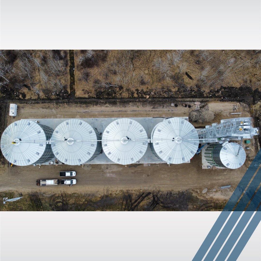 newstandardgr's tweet photo. 🌾 Grain Project Highlight 🌾 
 
🛢️4X 107,000 bushels of storage capacity 
 
🛢️1X 20,000bu Wet Hopper Bin  
 
🛢️3217 @SukupMfg Mix Flow Dryer 
 
Stay tuned for more updates 
 
#GrainStorage #AgricultureInnovation https://t.co/JeZhZkvU5z