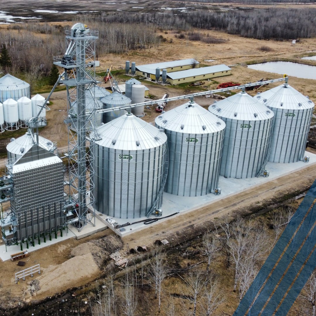 newstandardgr's tweet photo. 🌾 Grain Project Highlight 🌾 
 
🛢️4X 107,000 bushels of storage capacity 
 
🛢️1X 20,000bu Wet Hopper Bin  
 
🛢️3217 @SukupMfg Mix Flow Dryer 
 
Stay tuned for more updates 
 
#GrainStorage #AgricultureInnovation https://t.co/JeZhZkvU5z