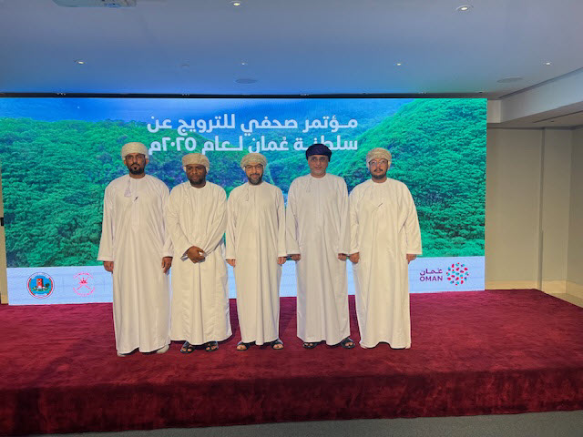 Alwasatkuwait's tweet photo. الخروصي : القطاع السياحي أحد ركائز التنوع الاقتصادي وفق رؤية عمان 2040

- على هامش المؤتمر الصحفي لسفارة #عمان ووزارة التراث والسياحة وبلدية ظفار للترويج للسياحة في السلطنة

https://t.co/msv8uI5oUp https://t.co/WV8Npf59EE