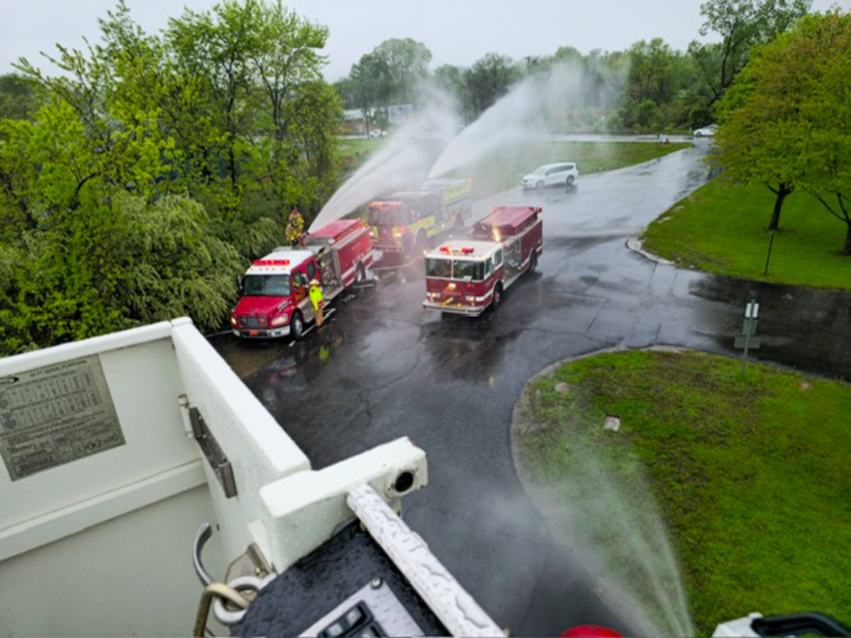 QIII Career Tech Ed (@qiiicareertech) on Twitter photo Last week, <a href="/QuestarIII/">Questar III BOCES</a> #BOCES hosted a Wetdown to celebrate the firetruck donated to the #FireScience program at Donald R. Kline Technical School by the Gloversville Fire Department. Learn more: questar.org/2025/05/15/fir…
#QuestarIII #CTE #CareerTechEd #Firefighter #Firefighting Last week, <a href="/QuestarIII/">Questar III BOCES</a> #BOCES hosted a Wetdown to celebrate the firetruck donated to the #FireScience program at Donald R. Kline Technical School by the Gloversville Fire Department. Learn more: questar.org/2025/05/15/fir…
#QuestarIII #CTE #CareerTechEd #Firefighter #Firefighting