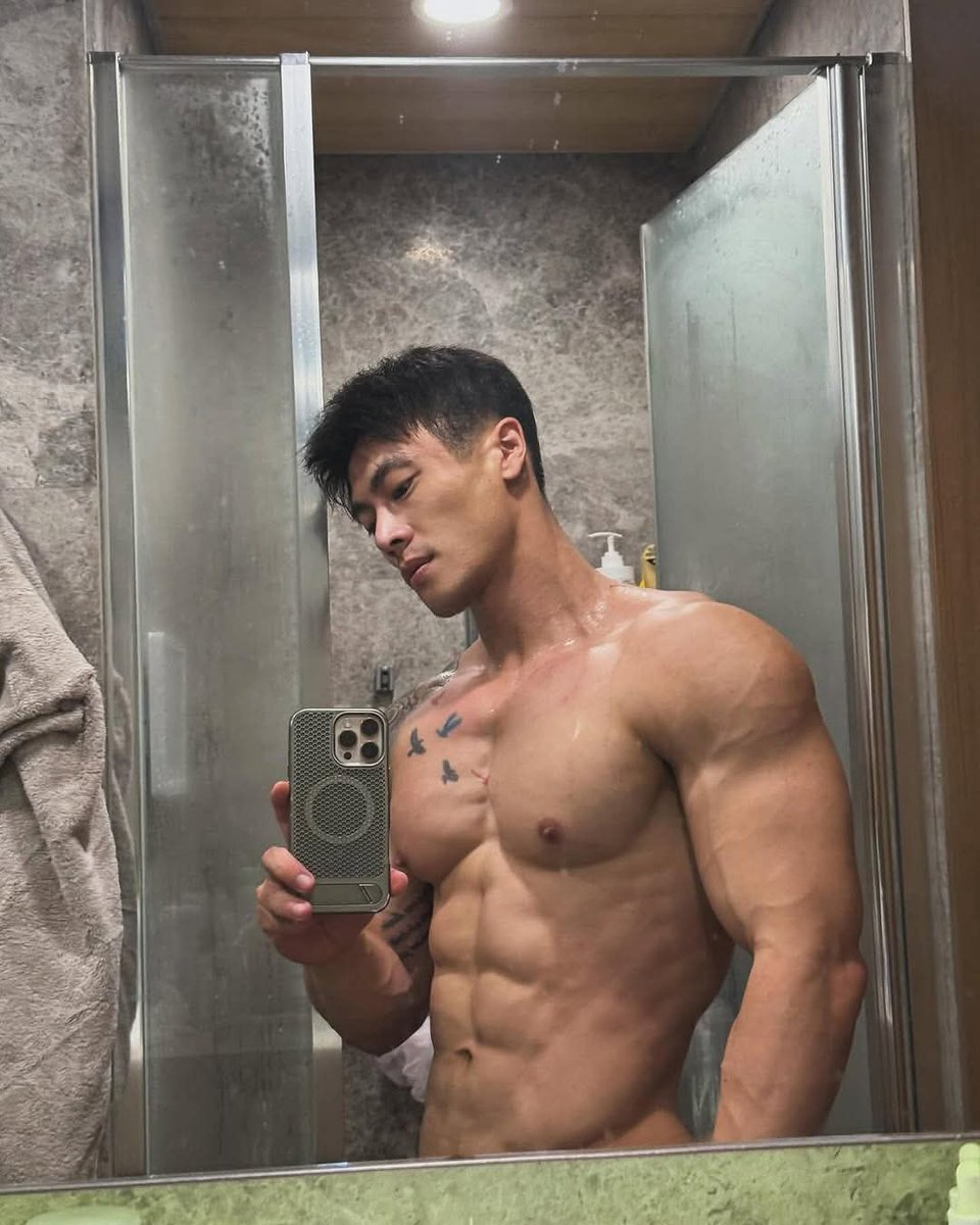 MRAvrMan's tweet photo. IG: ryandzy https://t.co/MojpWOefFo