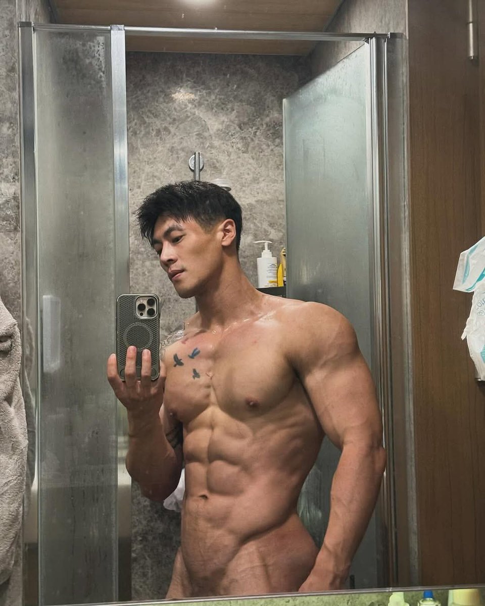 MRAvrMan's tweet photo. IG: ryandzy https://t.co/MojpWOefFo