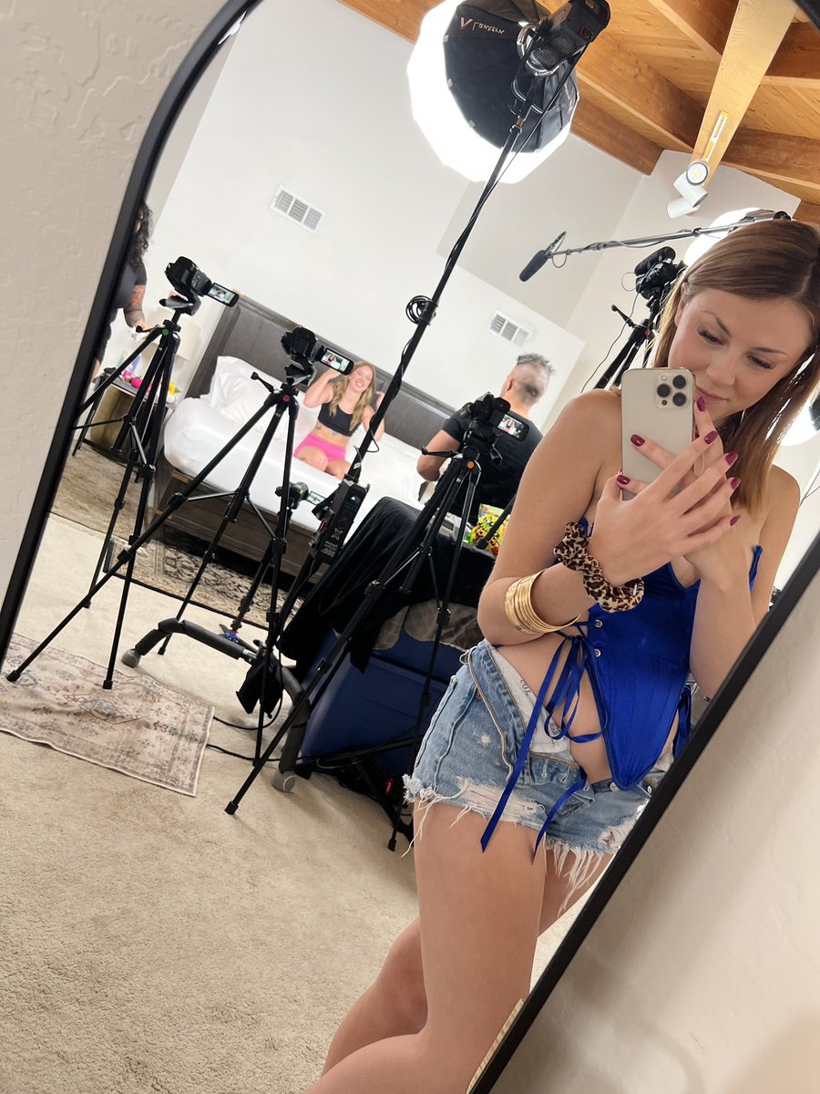 BTS <a href="/missrubymoon_/">Ruby Moon</a> on set for <a href="/exploitedgirls/">ExploitedCollegeGirl</a> 💦💦