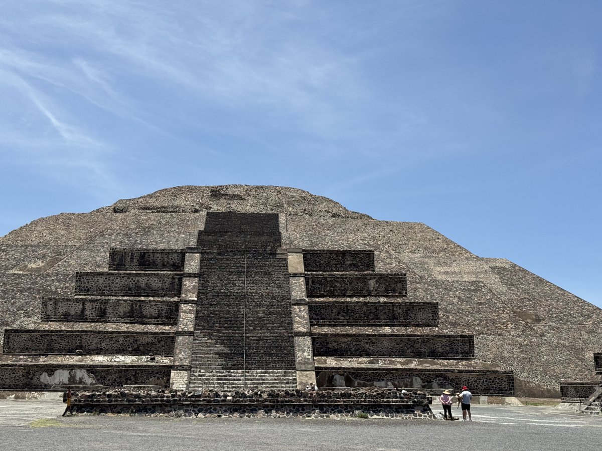 メキシコの誇る世界遺産「テオティワカン遺跡」に連れっていって