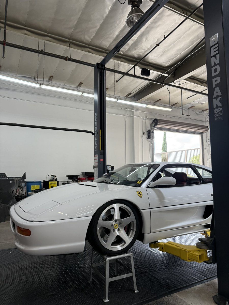 uhhhell's tweet photo. Cuppa Ferraris https://t.co/3OF1unSFsS